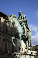 Fototapeta na wymiar Equestrian statue of Cosimo I de 'Medici