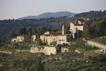 Fototapeta na wymiar Italia, Toscana, Firenze, il castello e borgo di Nipozzano.