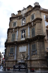 Fototapeta na wymiar Quattro Canti in Palermo, the Four Corners Square