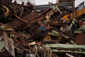 Scrap is not garbage but the valuable raw material from the new is created and thus does not pollute the environment.