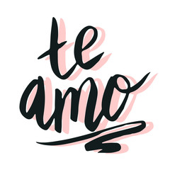 Obraz premium Happy valentine lettering te amo (I love you in Spanish) hand written and isolated on white.