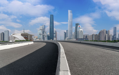 Obraz premium Guangzhou City Square Road and architectural landscape skyline