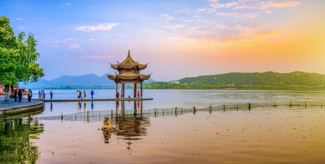 Poster Im Rahmen Schöne Landschaft und architektonische Landschaft in West Lake, Hangzhou © 昊 周