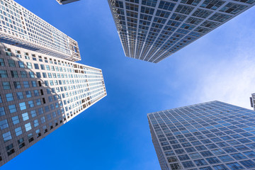 Fototapeta na wymiar panoramic cityscape with modern office building