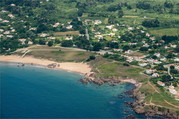 Vue aérienne d'une plage de l'île d'Yeu en France