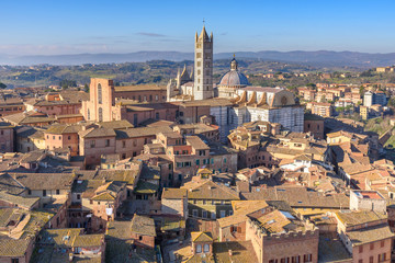 Fototapeta na wymiar aerial view of Siena and the cathedral (Duomo di Siena), tuscany, Italy
