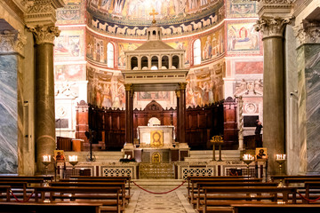 December 24, 2017. Interior shot of Basilica di Santa Maria in Trastevere in Rome Italy.