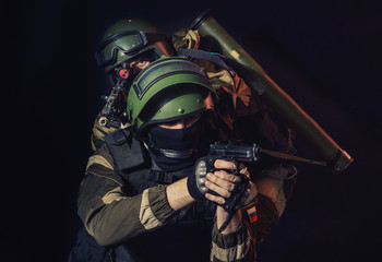 soldiers of the elite special purpose units