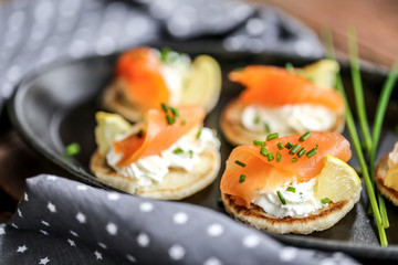 blinis saumon fumés et crème ciboulette