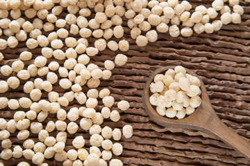 Quinoa pop in the spoon - Chenopodium quinoa