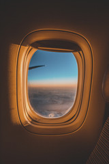 Aussicht aus dem Flugzeug Fernweh ab in den Urlaub