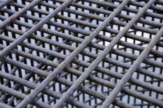 The pattern of a grate suitable for backgrounds