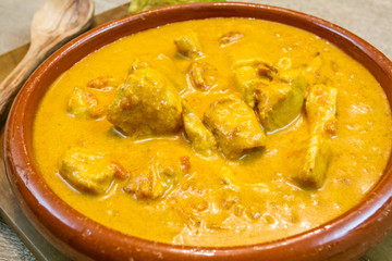 poulet au curry et lait de coco