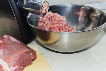 Cooking meat electric meat grinder.