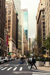 Papier Peint photo New York Broadway Street dans le centre de Manhattan en début de soirée, New York City, United States. Image tonique