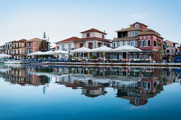 Obraz premium Lefkada Town promenade after sunset in Lekfada Island, Greece