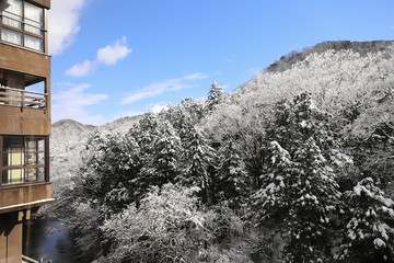 山中温泉　雪の鶴仙渓