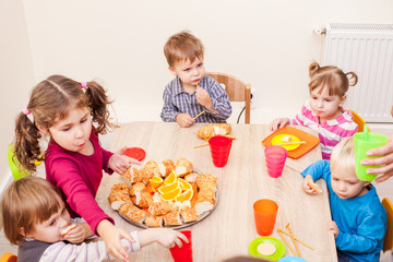 Fototapeta premium Lunch in kindergarden