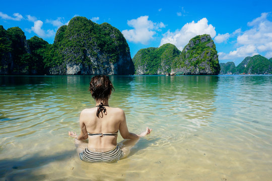 Relax in Lan Ha Bay