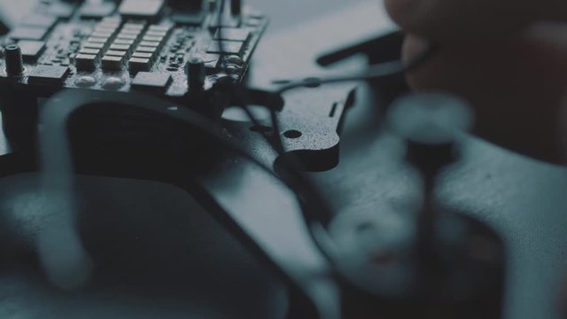 Desoldering FPV Racing Drone Motor on the ESC