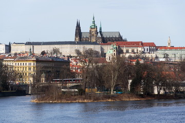 Obraz premium Prague panorama with Vltava River, St. Vitus Cathedral and Prague Castle - the biggest ancient castle in the world and residence of the president, Czech Republic