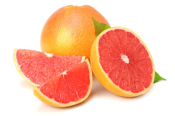 Fototapeta na wymiar healthy food. grapefruit with green leaf isolated on white background