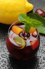 Sangría Сангрыя 상그리아 Սանգրիա bebida სანგრია סנגריה サングリア Sangria cocktail Сангрия Drinkki ซังกรีอา 桑格利亞酒 Coquetel 