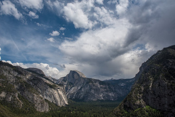 Halfdome in Yosemite valley with stormclouds forming