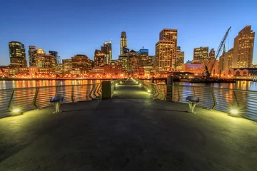 Poster Clear Panoramic View of San Francisco Downtown at night. Pier 14, The Embarcadero, San Francisco, California, USA. © Yuval Helfman