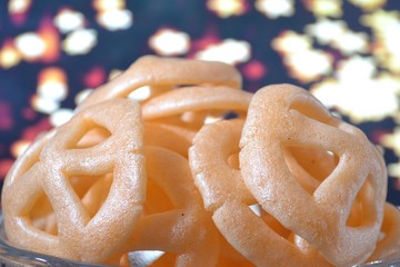 Frituras de harina en forma de rueda