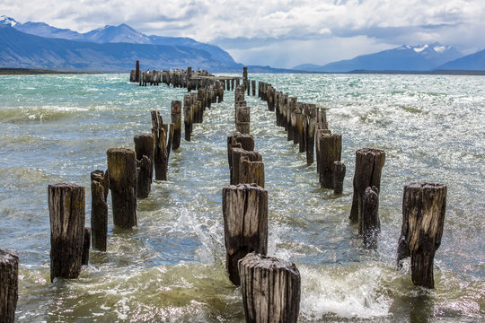 Chile, Regi&oacute;n de Magallanes y de la Ant&aacute;rtica Chilena, Puerto Natales, Muelle braun & blanchard, Historische Sehensw&uuml;rdigkeit