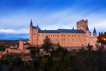 Fototapeta na wymiar Dusk view of Alcazar of Segovia