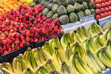Fruits for sale at a market in Santiago de Chile