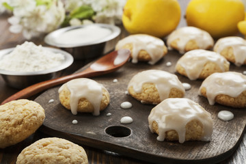 Lemon glaze cookies