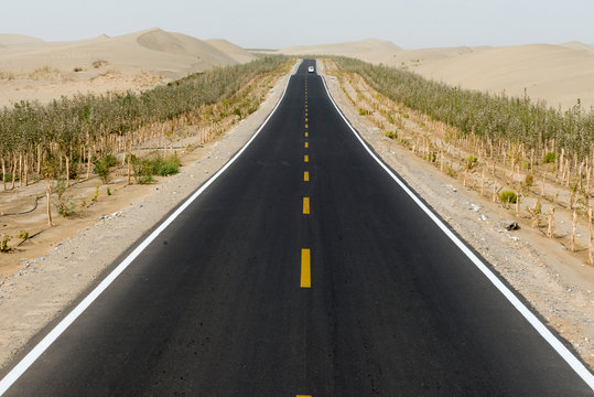 Hotan desert highway, Xinjiang