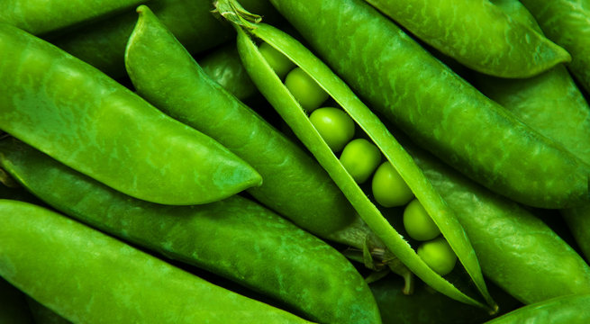 green peas - background