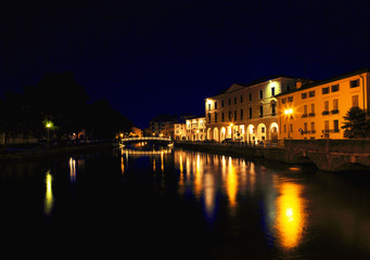 Fototapeta na wymiar Night scene in Treviso from Italy