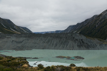 Hooker Lake, One of the most popular walks in Aoraki/Mt Cook National Park, New Zealand