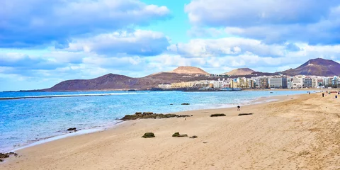 Foto op Aluminium Strand van &quot Las Canteras&quot  in Las Palmas op Grand Canarische Eilanden - het op één na grootste stadsstrand ter wereld © marako85