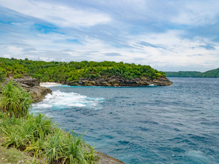 チュニガン島の海