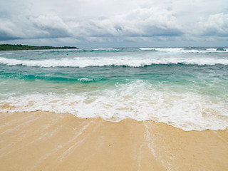 チュニガン島の砂浜