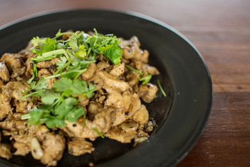 Fried chicken with black pepper  and  garlic