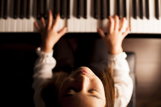 Disfrutando de la m&uacute;sica