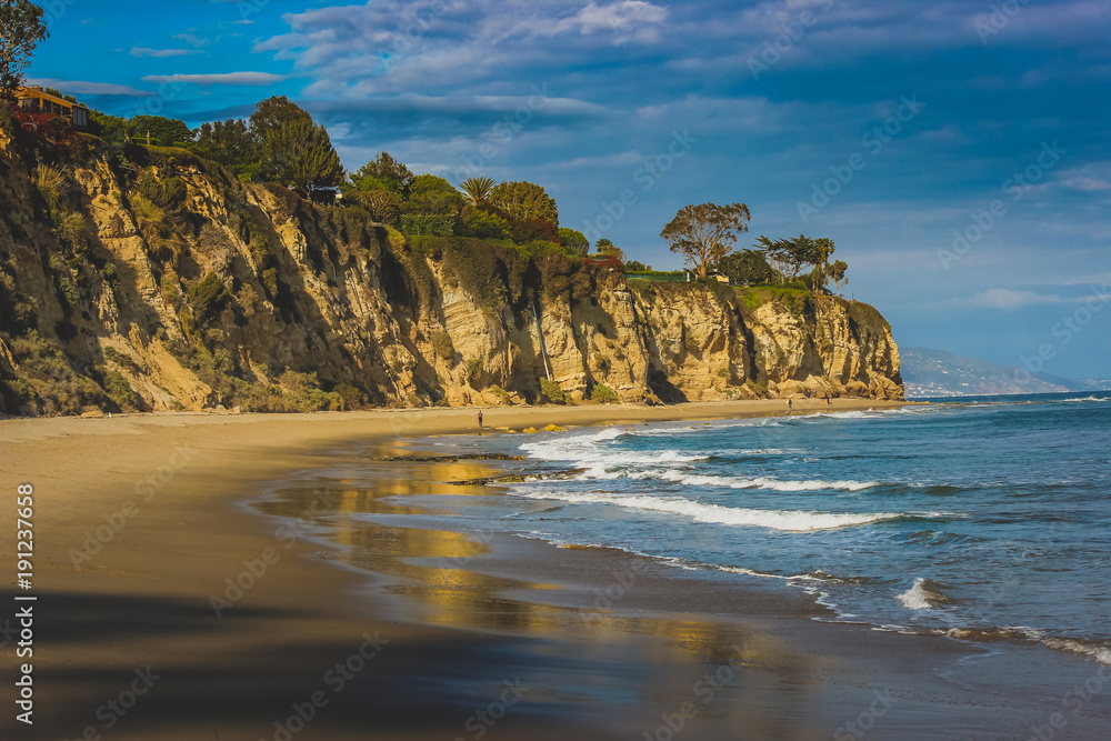 Wall mural Cliffs of Malibu