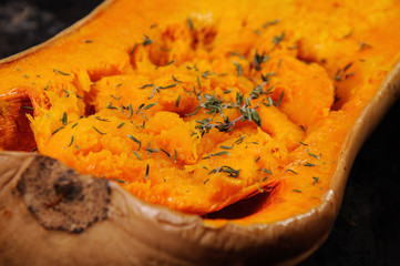 Baked pumpkin with thyme