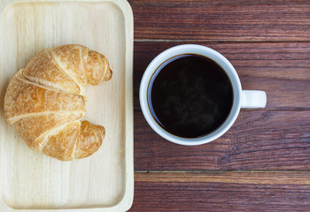 Breakfast is a major meal.a refreshing, hot drinks and delicious bakery help stimulate the body throughout the day.