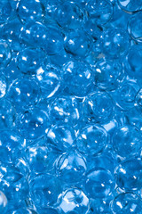 Blaue Wasserperlen