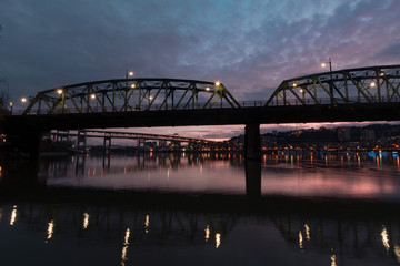 Fototapeta na wymiar Bridges at Night