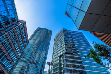 Obraz premium architectural complex against sky in downtown city, china