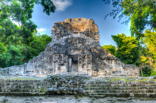 Chicann&aacute; ist eine Ruinenst&auml;tte der Maya im Rio-Bec-Stil